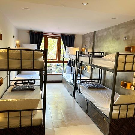 Harmony Old Town Hostel And Pool Bar Hoi An Exterior foto