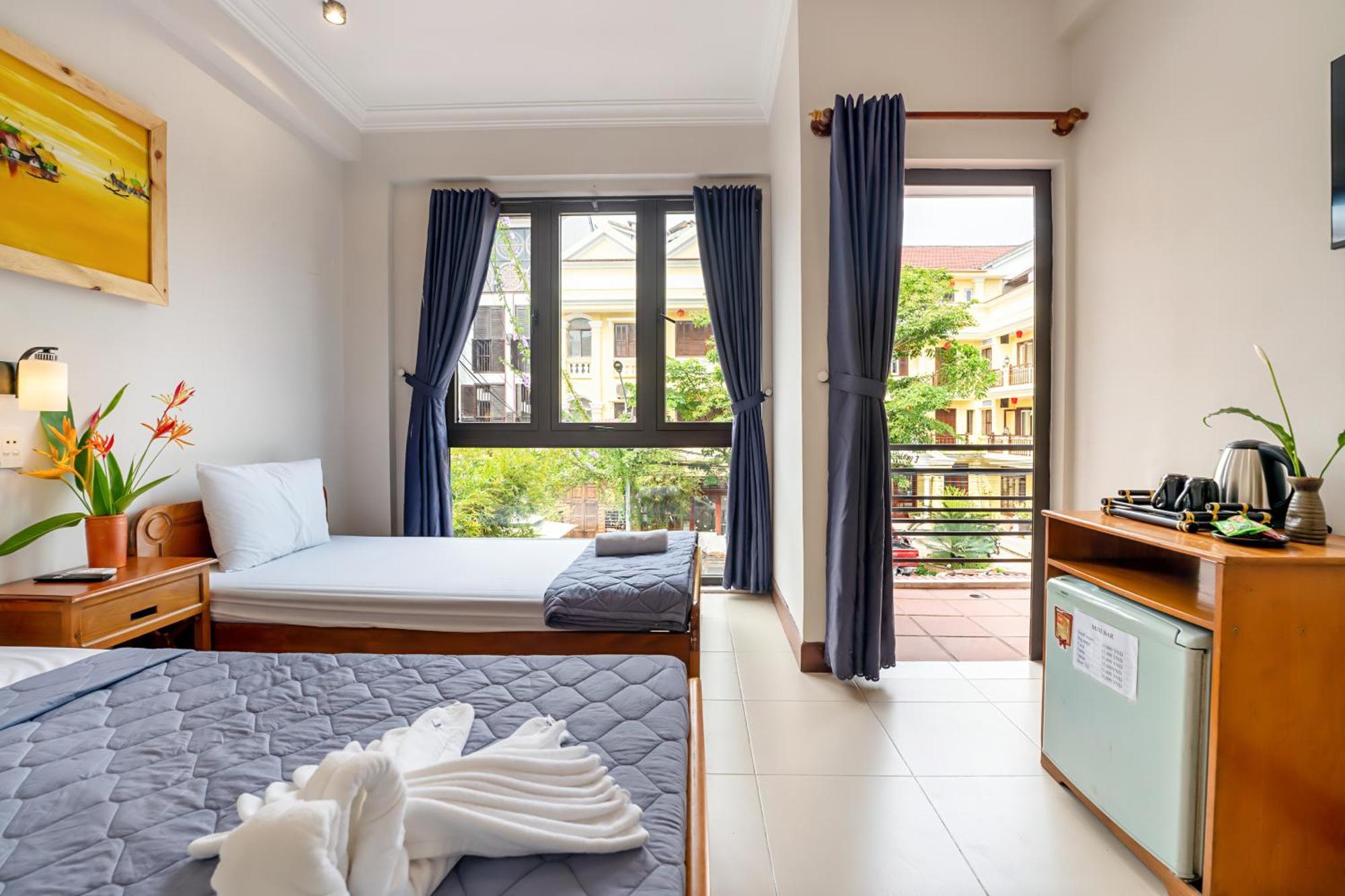 Harmony Old Town Hostel And Pool Bar Hoi An Exterior foto