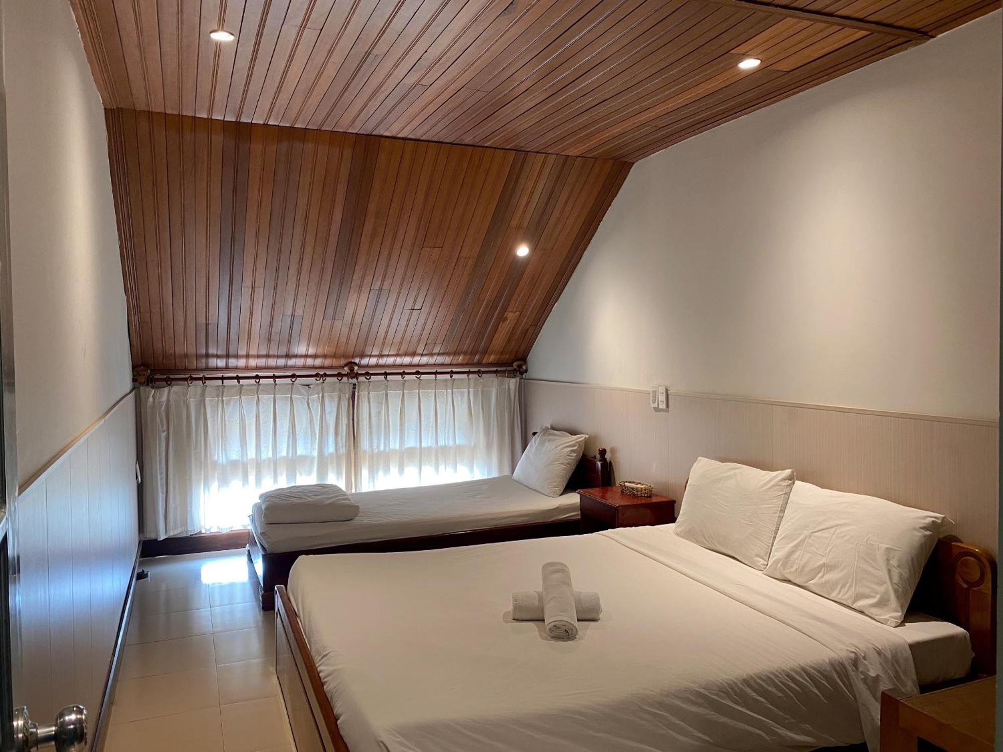 Harmony Old Town Hostel And Pool Bar Hoi An Exterior foto